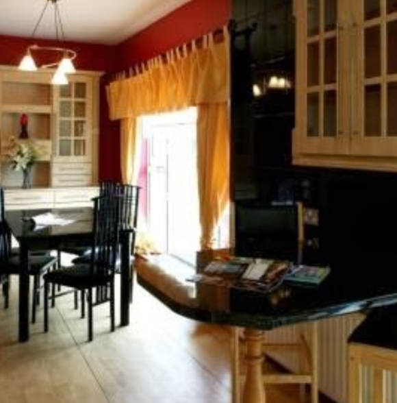 Bellavista Hotel & Self-Catering Suites