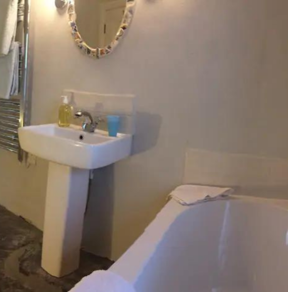 Castlehaven Beach Cottage