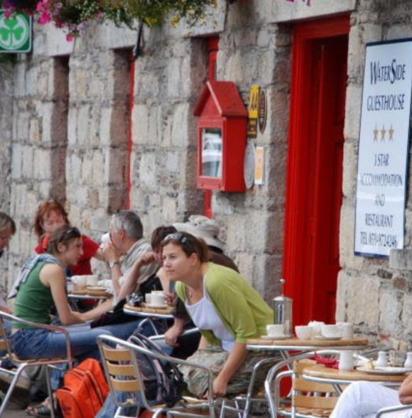 WATERSIDE GUEST HOUSE