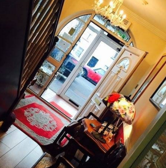 Aaron House B&B Guest House