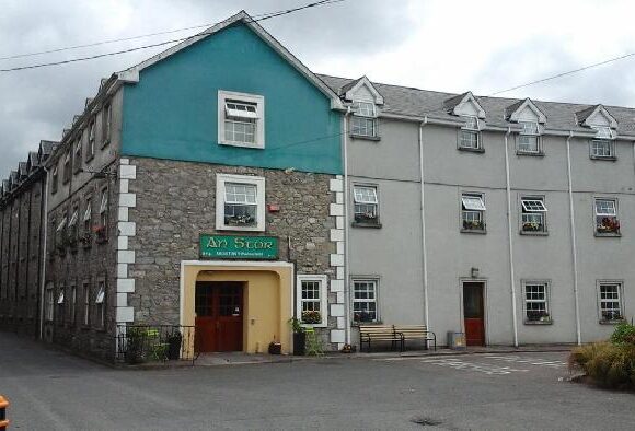 An Stór Townhouse | Authentic Cork Experience